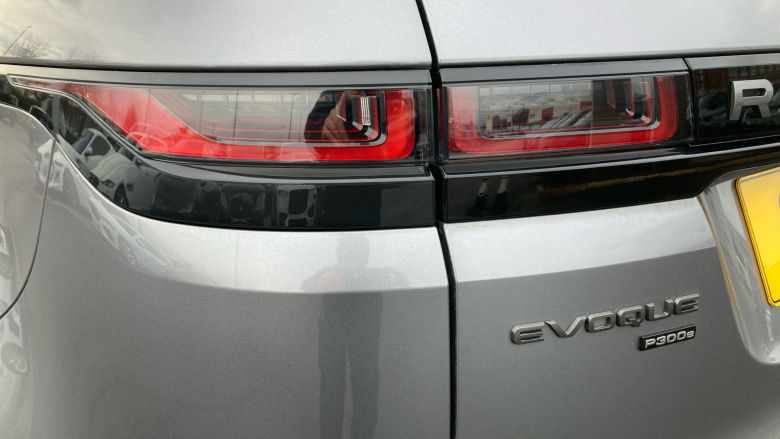 Land Rover Range Rover Evoque 1.5 P300e R-Dynamic SE 5dr Auto Hatchback